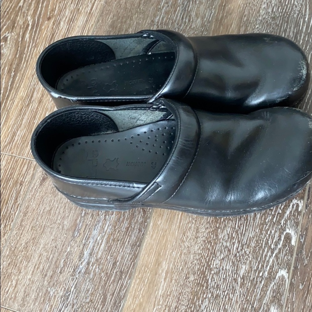 Dansko Clogs - Picture 3 of 6
